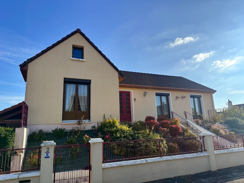 estimation bien immobilier souligné-flacé